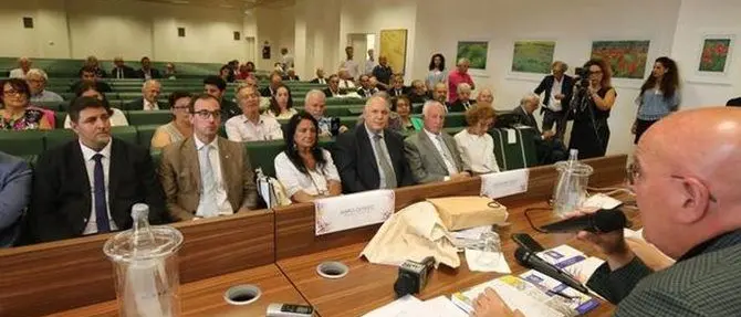 Oliverio apre la Consulta dei calabresi nel mondo: «Messaggeri d'identità»