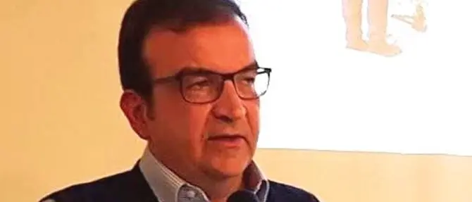 I dinosauri della discordia, Occhiuto replica a Morra: «Polemica inutile»