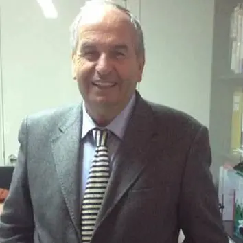 Bottiglia incendiaria davanti a ditta edile di Rende