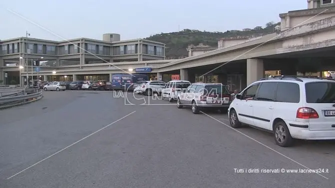 Cosenza, dopo la presunta violenza sessuale più controlli e meno sbandati alla stazione