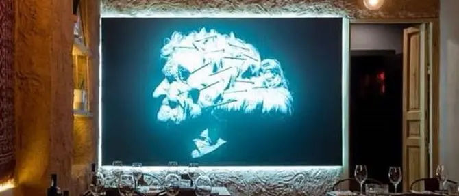 La centenaria calabrese diventata un'icona pop grazie a una foto