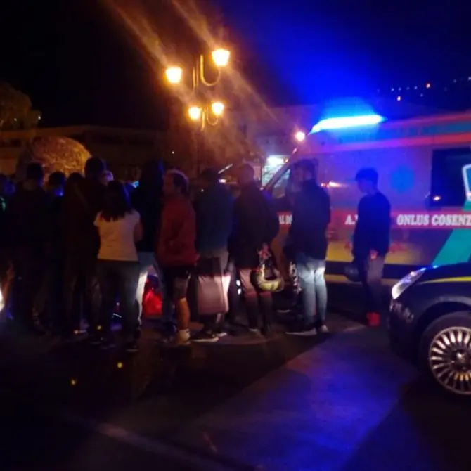 Centauro a terra dopo incidente, l'ambulanza arriva dopo più di mezz'ora