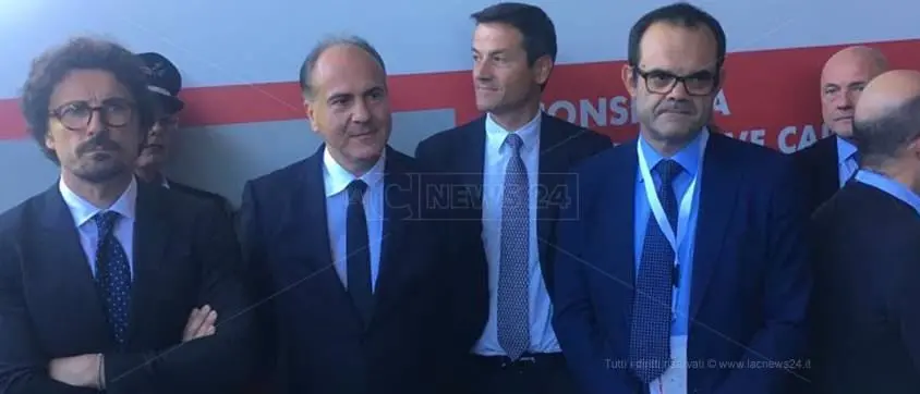 Il ministro Toninelli a Reggio: «L'Italia riparte se riparte il Sud e in particolare la Calabria»