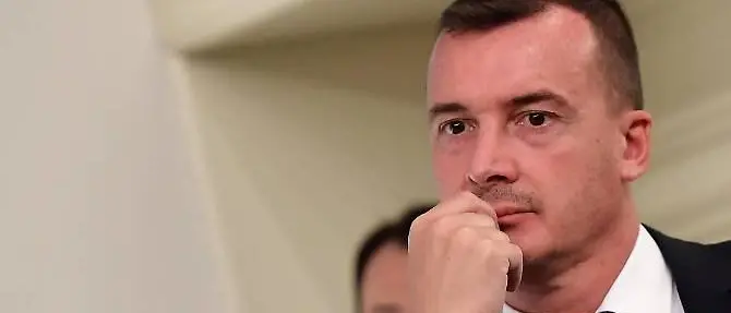 Casalino dopo Genova: «È già saltato il Ferragosto, non mi stressate»