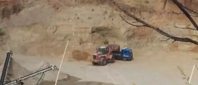 Cava abusiva individuata e sequestrata a Corigliano-Rossano