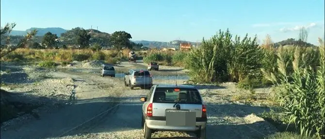 Limitazioni sul Ponte Allaro, traffico in tilt a Caulonia