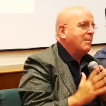 Il sondaggio su Oliverio, le pressioni e i messaggini: “una domenica bestiale”