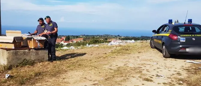 Fuochi d’artificio illegali, sequestri a Brattirò in occasione della festa