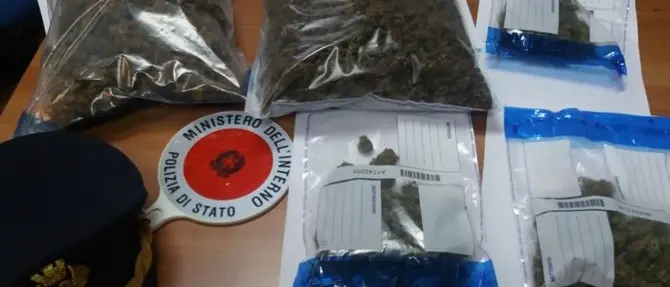 Giovane spacciatore arrestato nei pressi dell'Unical