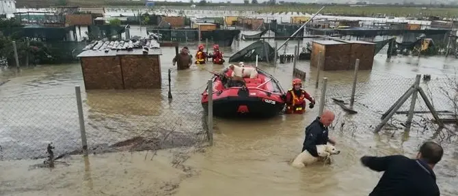 Maltempo nel Crotonese, continua lo stato d'allerta