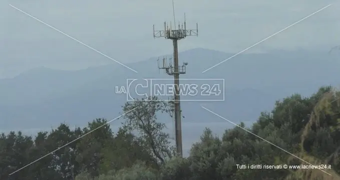 Cirella, comitato contro l'installazione dell'antenna telefonica di 5g