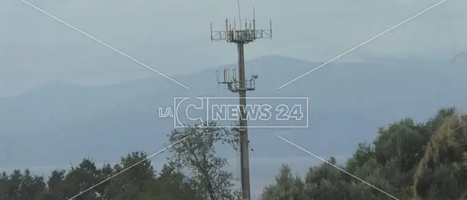 Cirella, comitato contro l'installazione dell'antenna telefonica di 5g