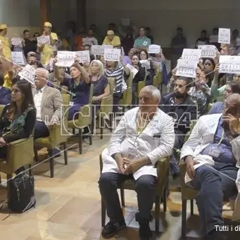 Marrelli Hospital, prestazioni gratuite e tagli degli stipendi