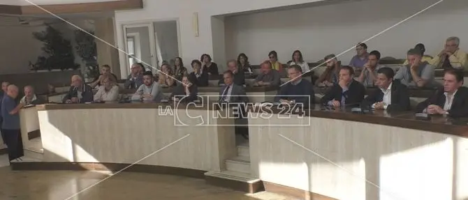 Crotone, i commercianti incontrano il sindaco: «La fiera ci danneggia»