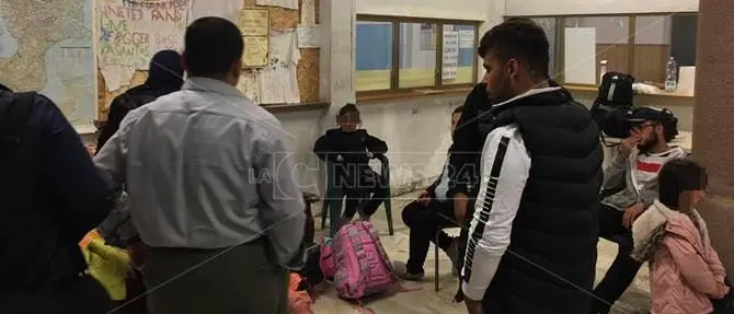 Roccella, sbarcati nella notte 12 iracheni