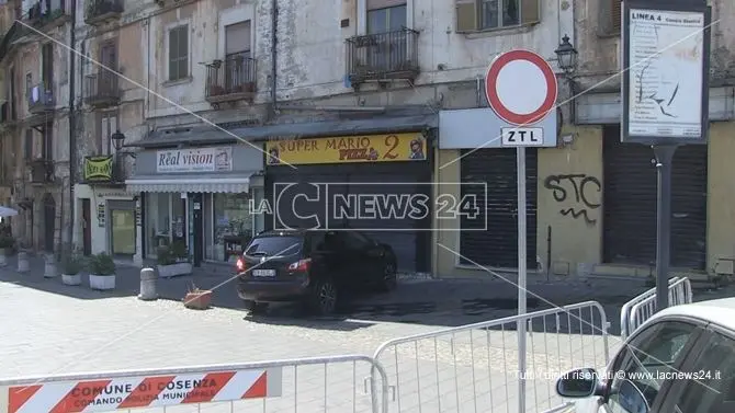 Cosenza, nuovi orari per la chiusura al traffico del centro storico