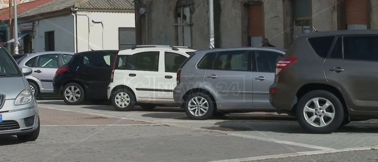 Strisce blu a Catanzaro lido? È polemica tra i cittadini