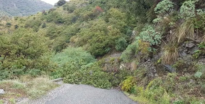 Chiusa per frana la strada che da Valanidi conduce a Motta San Giovanni