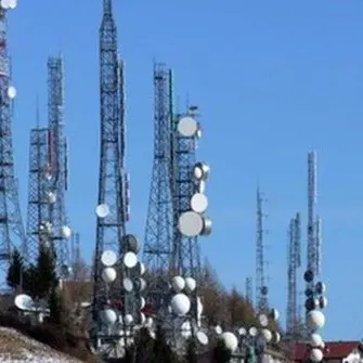 Ripetitori telefonici a Soverato, il Comune nega l'autorizzazione e viene bocciato dal Tar
