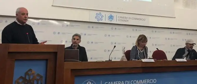 “Economia civile ed Economia del noi” alla Camera di Commercio di Cosenza