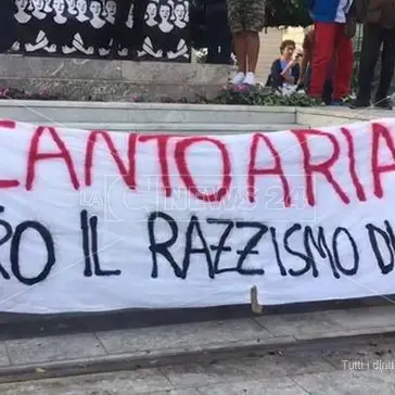 In piazza per Lucano: «Carcerazione ingiusta, libero subito»