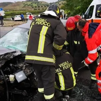 Incidente stradale a Crotone, quattro feriti