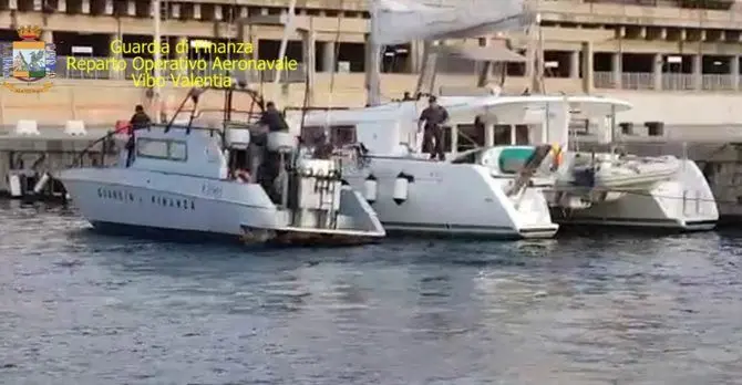 Reggio, il catamarano è rubato: arrestato 43enne