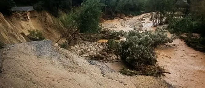 Maltempo, M5s: «Oliverio non ha richiesto lo stato di emergenza»