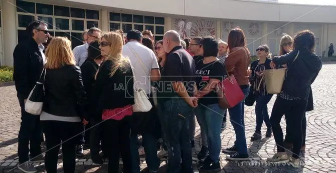 Tirocinanti della giustizia in protesta alla Cittadella regionale