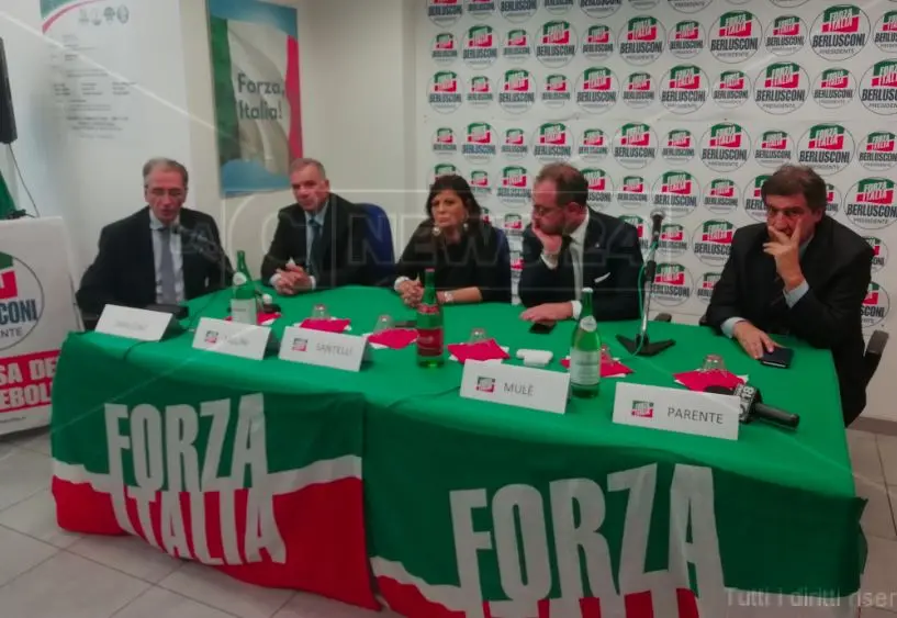 Catanzaro, Mulè inaugura la nuova sede provinciale di Forza Italia