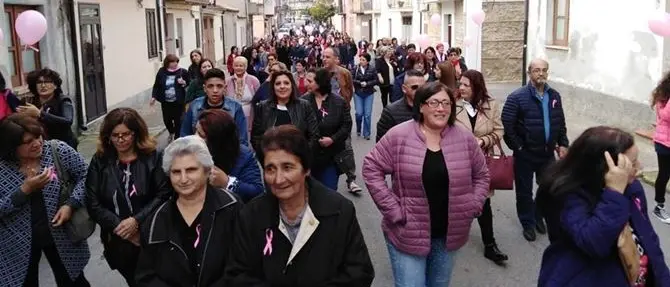 Prevenzione oncologica, Pallagorio in rosa contro il tumore al seno