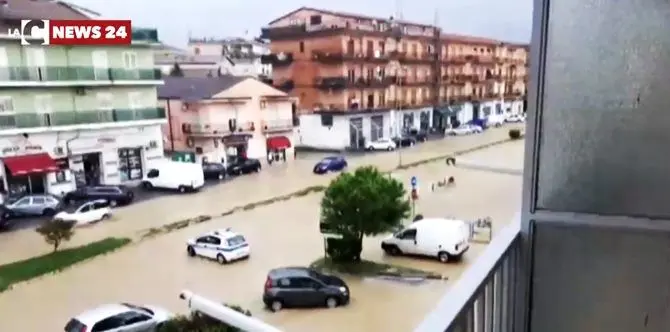 Pioggia a Corigliano-Rossano, danni e disagi: alto Jonio in ginocchio