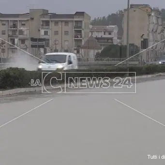 Il maltempo sferza la Calabria, forti disagi tra Crotone e provincia