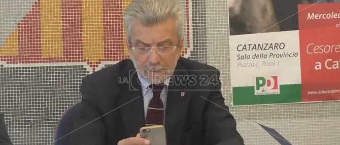 Damiano lancia la sua candidatura alla segreteria in un Pd lacerato