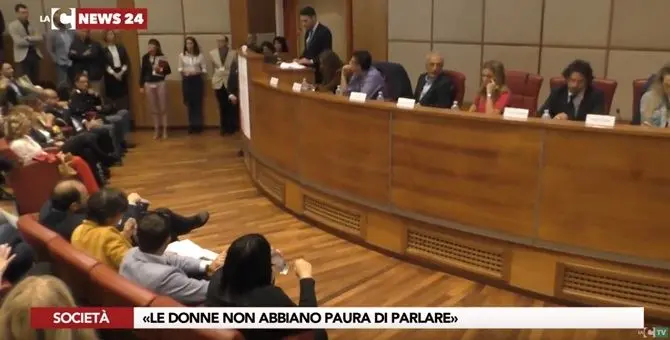 Violenza sulle donne, a Reggio la Conferenza regionale