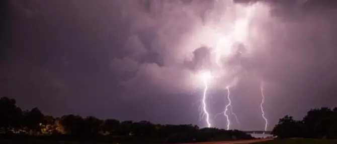 La furia dell'autunno: allerta arancione sulle regioni del Sud