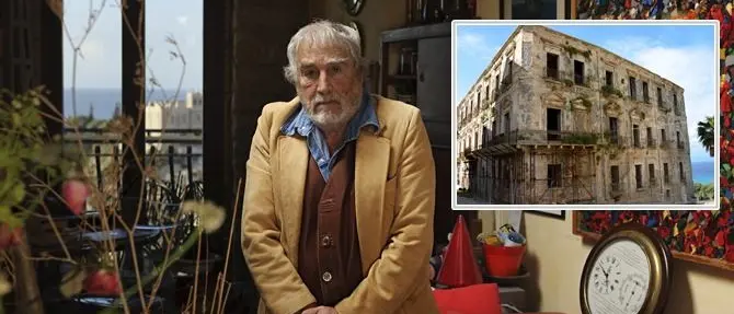 Il palazzo del '700 dimenticato dallo Stato. Oggi rischia di crollare su residenti e turisti