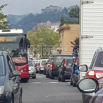 Cosenza, soluzioni cercasi per alleggerire il traffico cittadino