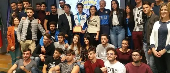 Carmelino, il giovane vibonese campione mondiale di kick boxing