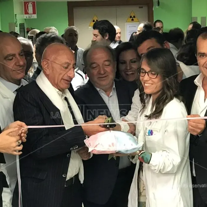 Catanzaro, inaugurato il primo centro di procreazione assistita il Calabria