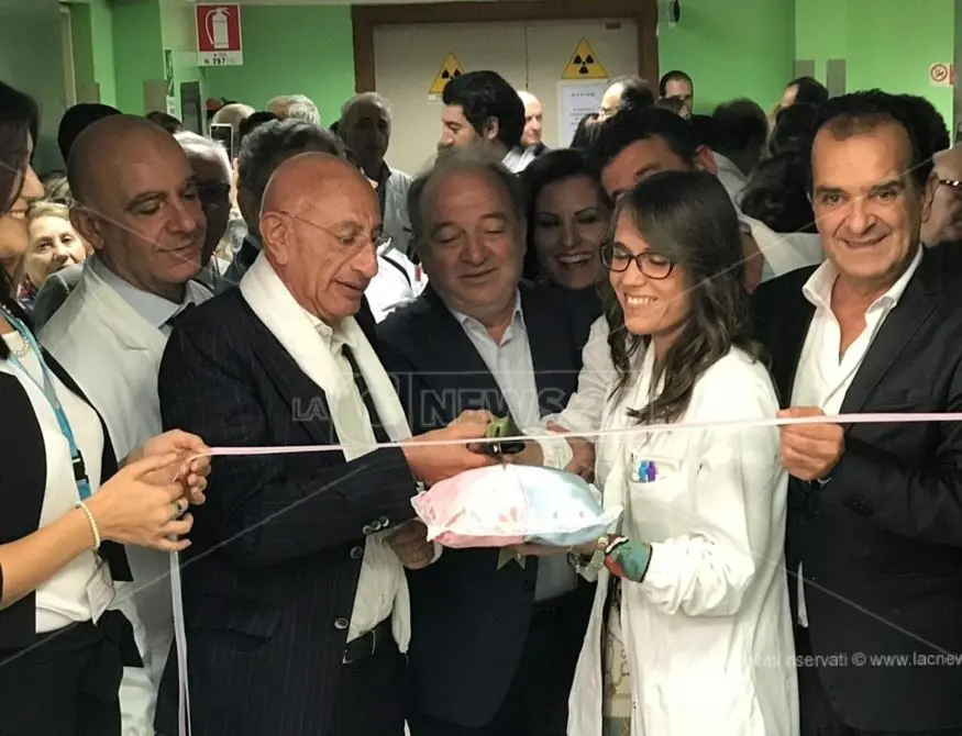 Catanzaro, inaugurato il primo centro di procreazione assistita il Calabria