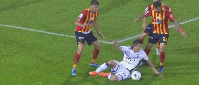 SERIE B | Un Crotone sfortunato esce sconfitto da Lecce