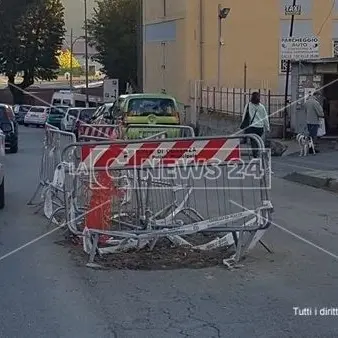 Scene di ordinario caos nel centro di Cosenza