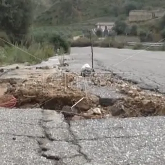 Corigliano, la strada allucinante che conduce all'ospedale… in tutti i sensi