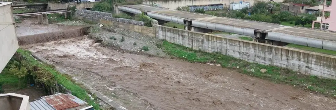 È ancora emergenza maltempo in Calabria. La Protezione civile: «Non uscite di casa»