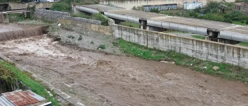 È ancora emergenza maltempo in Calabria. La Protezione civile: «Non uscite di casa»