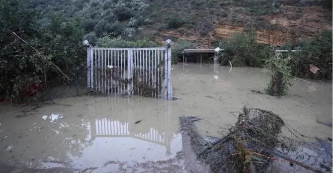 In Sicilia il maltempo fa strage: sotto accusa l’abusivismo