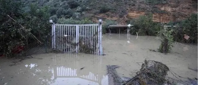 In Sicilia il maltempo fa strage: sotto accusa l’abusivismo