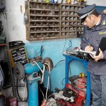 Carrozzeria abusiva, scatta il sequestro a Spilinga
