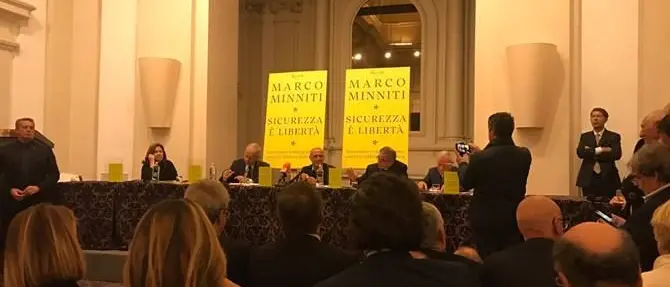 Pd, la candidatura di Minniti scompagina le carte in Calabria